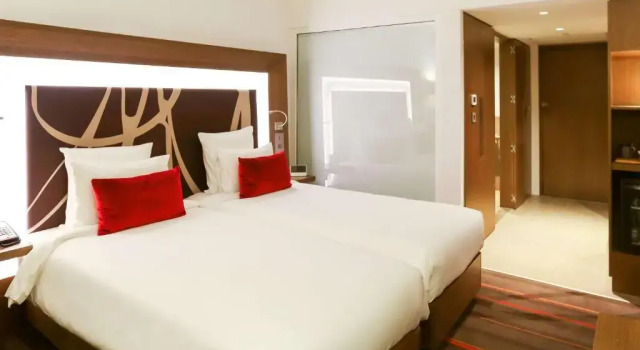 Двухместный номер Standard Novotel New Delhi Aerocity