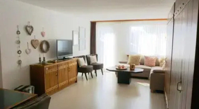 Apartment Seestrasse.1, Забронировать Апартаменты/квартира Вац Граубюнден