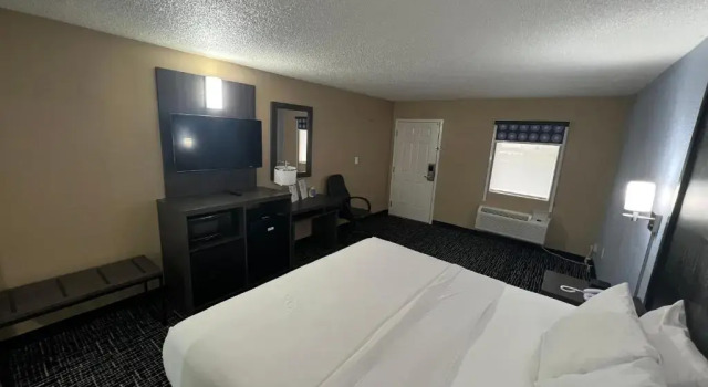 Двухместный номер Super 8 by Wyndham Paducah I-24 Exit 4