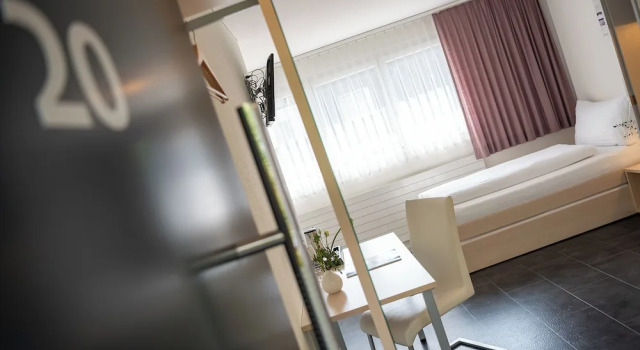 Одноместный номер Standard с видом на внутренний двор Hotel Garni Rössli