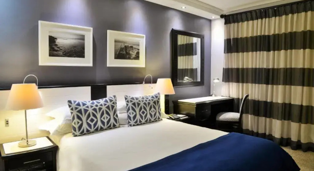 Двухместный номер Deluxe The Commodore Hotel