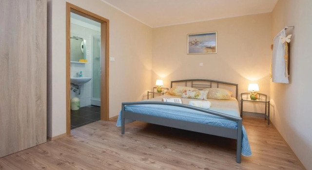 Awesome Home in Lozovac With Wifi and 3 Bedrooms, Boek Hotel Gradina Regio Split-Dalmatië