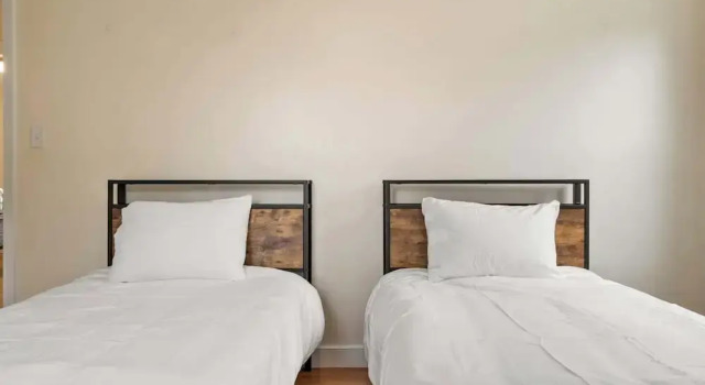 Oceanfront Ping Pong 1 Min Walk to Beach Pets Welcome, Buchen Sie Ferienhaus Hotels in New England mit Parkplatz, Parkplätze