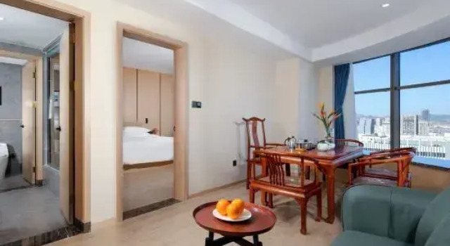 Люкс Deluxe Vienna International Hotel (Kunming Dianchi Haiyuan Fortune Center)