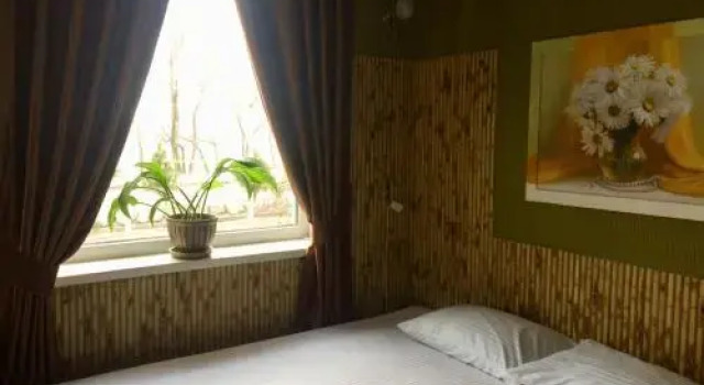 Maiami, Book Hotel Nikopolʼ Dnipropetrovsk Region