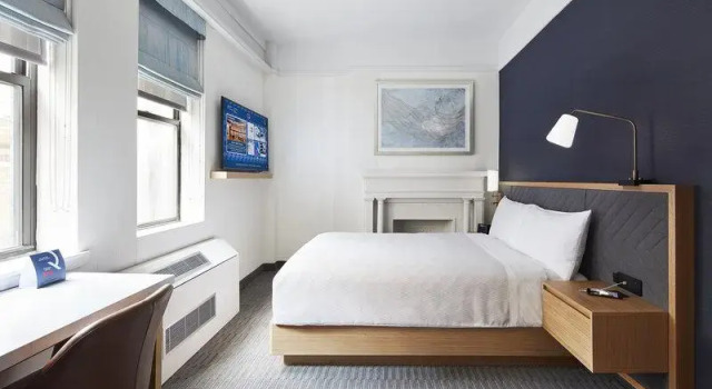 Двухместный люкс c 1 комнатой Newly Renovated Rooms at Club Quarters Hotel Times Square, New York