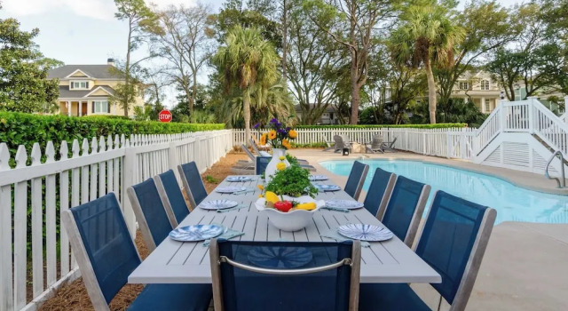 Коттедж Steps to Beach Pool, Hot Tub, Fire Pit 7br, Sleeps 18 Cobalt Coast