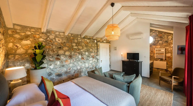 NorthPoint Rooms 1953, Rezervați Hotel Markantonata Grecia