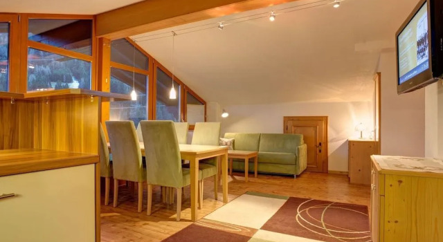 Spacious Apartment In Sankt Anton Am Arlberg With Balcony, Забронировать Апартаменты/квартира Апартаменты Санкт-Антон-ам-Арльберг, рядом с Горнолыжный курорт Арльберг, Апартаменты/квартира