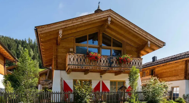 Chalet with garden in the forest in the Pinzgau, Reserva ahora Chalet de montaña Wald im Pinzgau Zillertal Arena