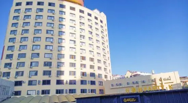 Shilin Hotel, Rezerwuj Hotel Hotele w Kunming z parkingiem, Parking