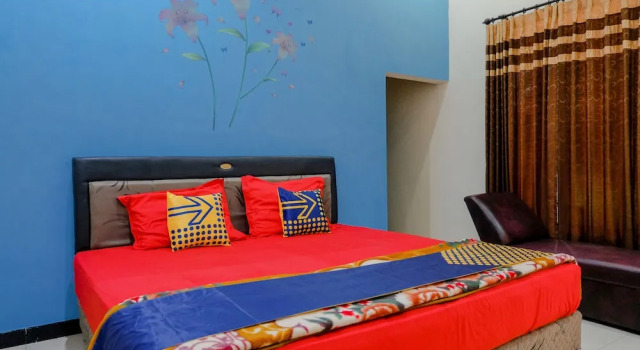 Ekonomi üç kişilik oda Hotel O Dewi