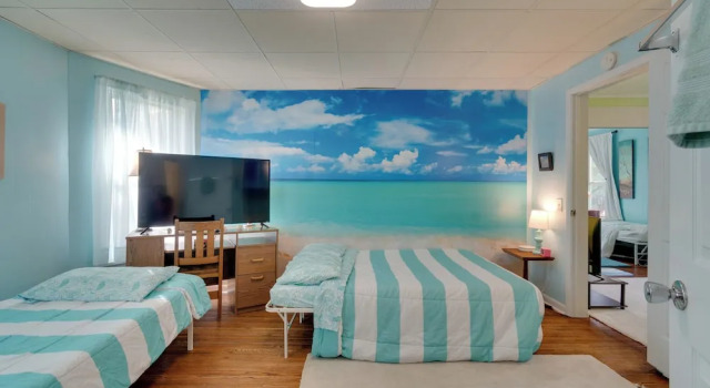 Апартаменты 2 Miles to Dtwn! Idyllic Rochester Apt w/ Hot Tub
