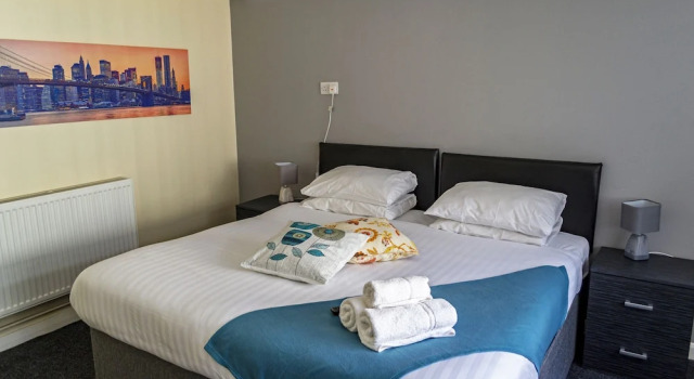 Люкс Lymedale Suites Studios & Aparthotel in NEWCASTLE UNDER LYME & STOKE