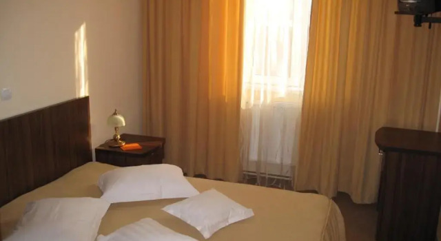 Полулюкс Hotel Tudor