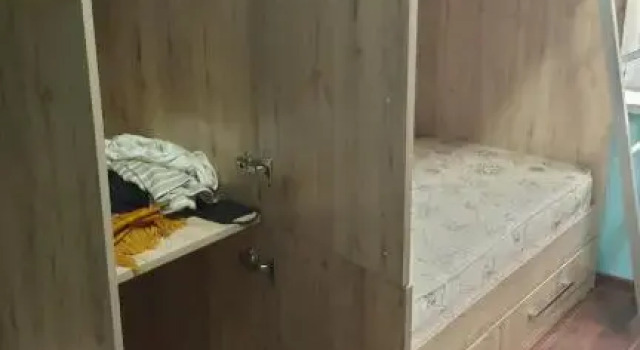 Кровать в общем номере MEGI