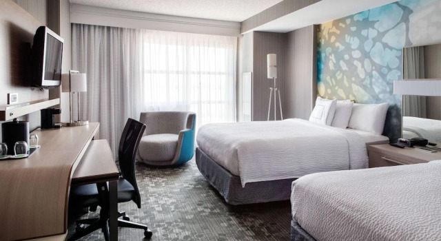 Четырёхместный номер Standard Sonesta Emeryville San Francisco Bay Bridge