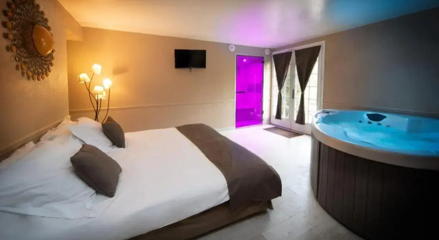 Maison D'hôte La Gâtine, Book Hotel La Boissière-École 