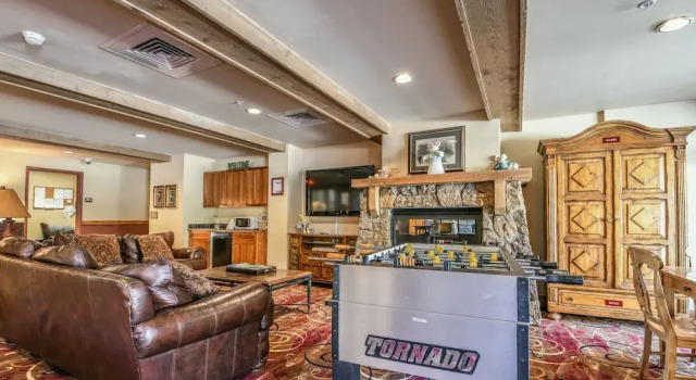 Red Hawk Lodge 2243 by Summitcove Vacation Lodging, Забронировать Апартаменты/квартира Отели Кистон с бассейном, Бассейн