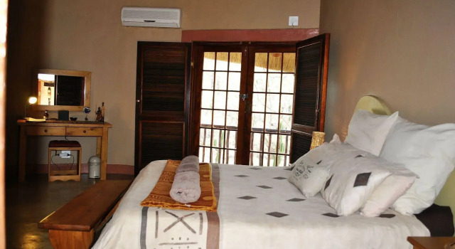 Bona Intaba Game Lodge, Prenota Hotel Hoedspruit 