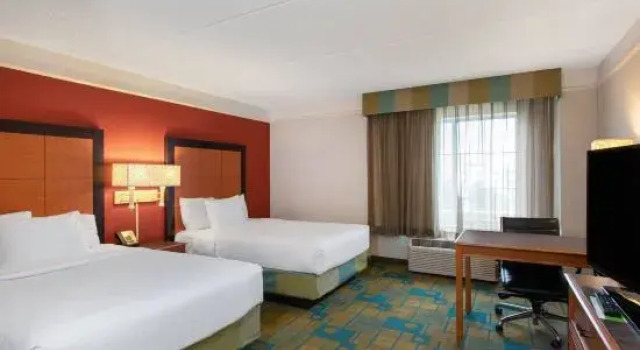 Номер Deluxe La Quinta by Wyndham Jacksonville Butler Blvd