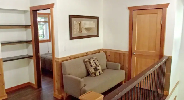 Mt Baker Lodging Cabin 2 - New 4 Bedroom, 2 Bath That Sleeps up to 10-persons, Prenota Casa vacanze Warnick Stati Uniti