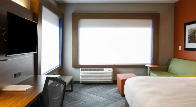 Номер Standard Holiday Inn Express & Suites Downtown Louisville by IHG