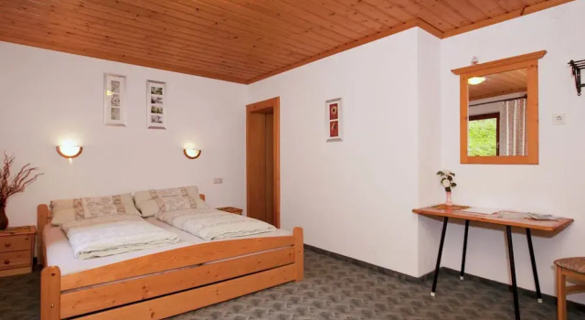 Attractive Apartment in Brixen im Thale With Terrace, Book Lejlighed Brixen im Thale Brixental