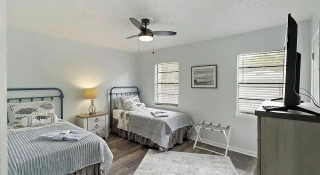 Cozy 2BR Hilton Head Townhome w/ Pool Access, Забронировать Дом для отпуска Коттеджи Южной Каролины, Коттедж