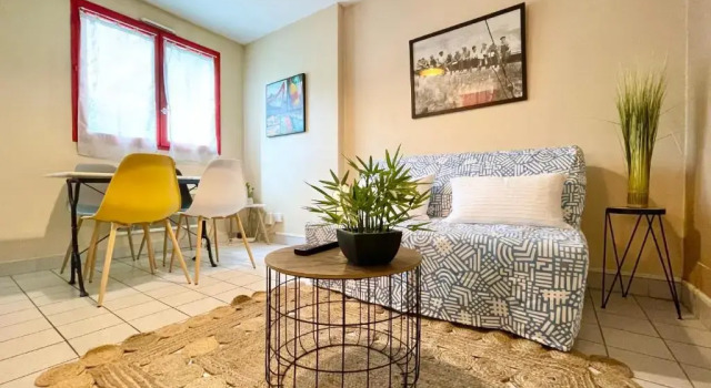 Апартаменты Apartment for 4 person 3min walk to GEMTramGare #C1