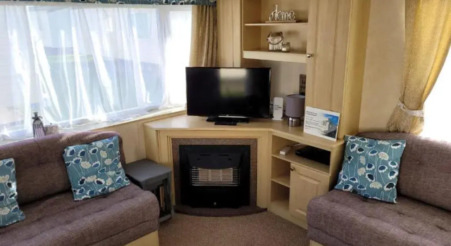 341 Family Caravan at Marine Holiday Park, sleeps 6