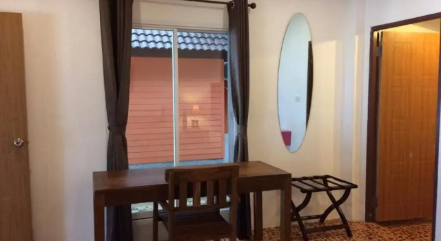 Paradise Beachfront Bungalows, Rezervasyon Otel Ban Si Raya Tayland