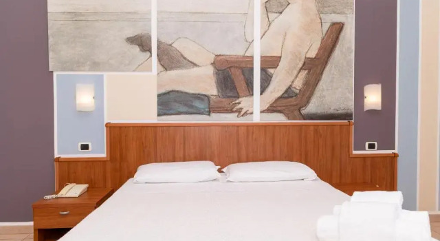Hotel Royal, Забронировать Отель Отели Джулианова 3 звезды, 3*