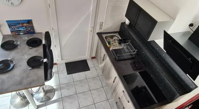 Апартаменты Proche mer appartement avec jardin,place parking.