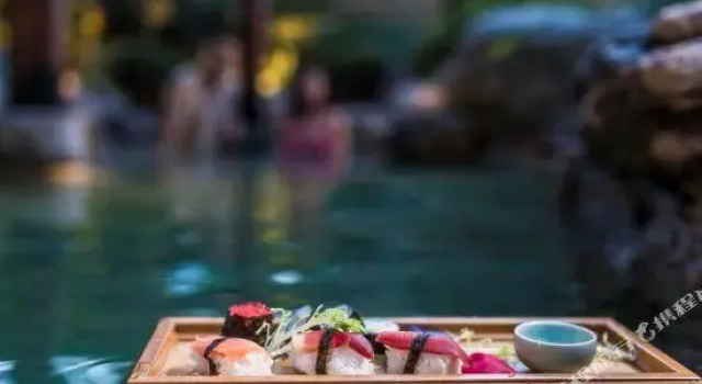 Xinyue Hot Spring Holiday Hotel, Varaa Hotelli Chengdu Sichuan