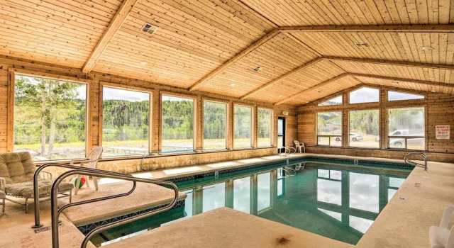 Апартаменты 1/2 Mi to Brian Head Resort! Mtn-view Condo