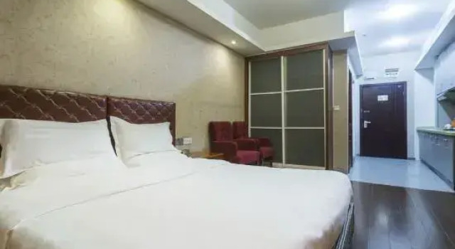 Holiday Inn Chongqing Wulong Fairy Mountain Town, Buchen Sie Hotel Wulong Chongqing