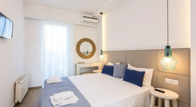Студия Superior с балконом и с красивым видом из окна Eltina Hotel