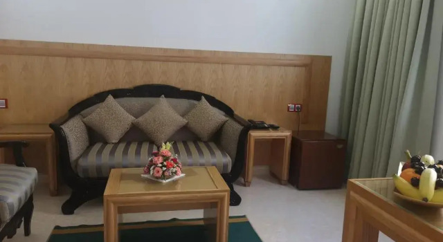 Двухместный номер Deluxe Majliss Hotel Downtown