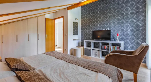 Awesome Home in Premantura With Outdoor Swimming Pool, Wifi and 3 Bedrooms, Reserva ahora Hotel Hoteles en Pula con aparcamiento, Aparcamiento