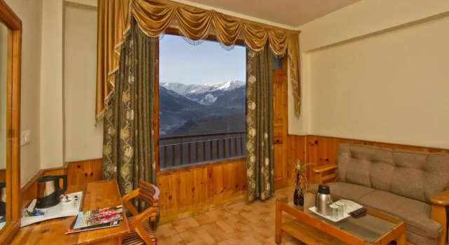 Sarthak Resorts-Reside in Nature with Best View, 9 kms from Mall Road Manali, Забронировать Отель Недорогие отели Манали, недорого