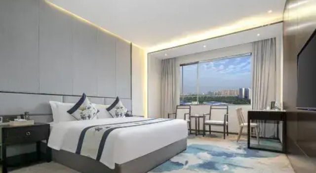 Люкс Deluxe Green Oriental Hotel (Xiaogan East Railway Station)