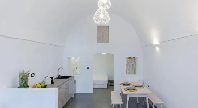 Апартаменты Deluxe Alluvial Santorini Suites