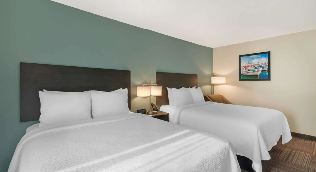 Четырёхместный номер Standard Best Western Plus Bluffton/Hilton Head Hotel