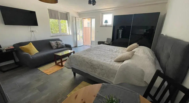 Студия с видом на бассейн Apartments Villa Antonia