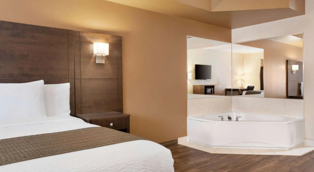 Days Inn by Wyndham Leamington