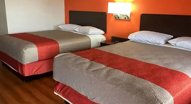 Четырёхместный номер Standard Motel 6 Waco, TX