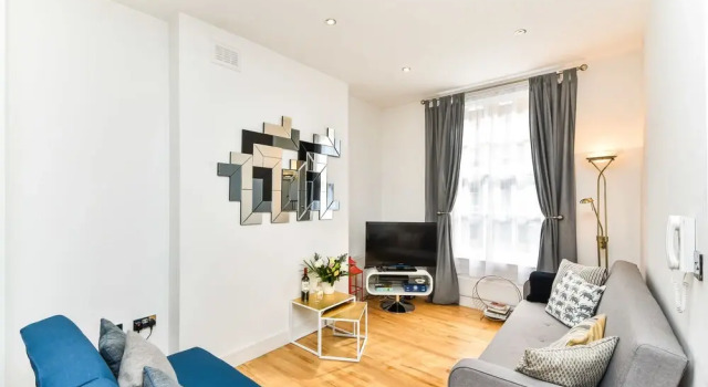 Warren Street Apartments