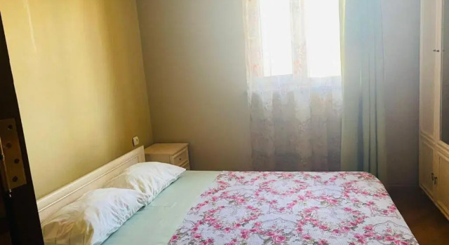 Dvuhurovnevaja 6 komnatnaja kvartira rjadom s morem, Book Hotel Batumi 