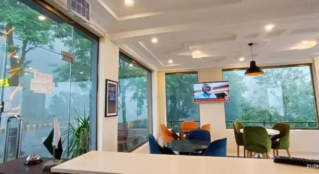 Fogland Hotel Nathia Gali, Rezervasyon Otel Khyber Pakhtunkhwa Province otoparklı oteller, Otopark